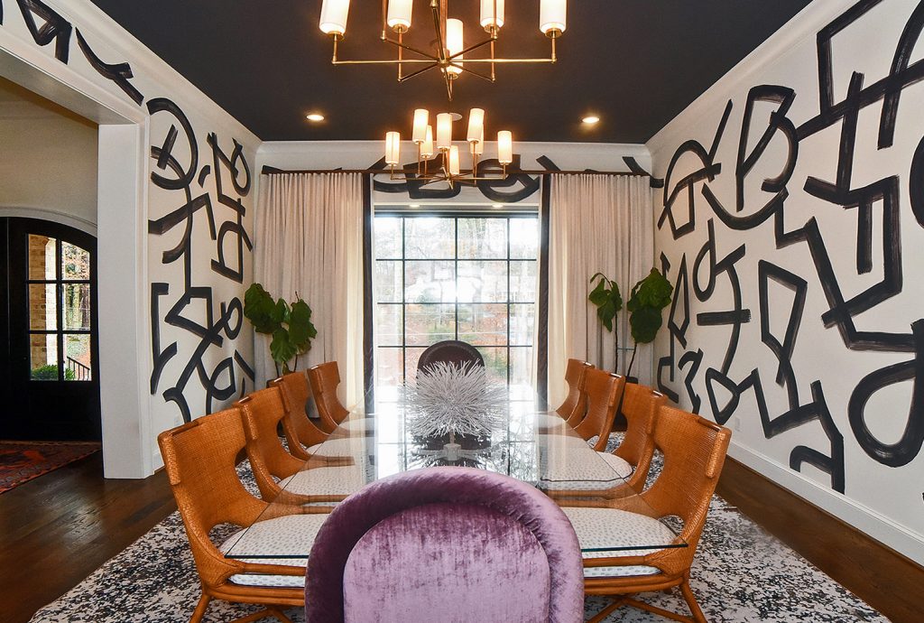 This abstract wall finish was inspired by the dynamic design style of Kelly Wearstler. Known for her “maximalist design style” Wearstler explains, “Often the calmest and most favored room in a home is a result of bold choices.”  https://kasswilson.com/strokes-of-genius-abstract-wall-finish/